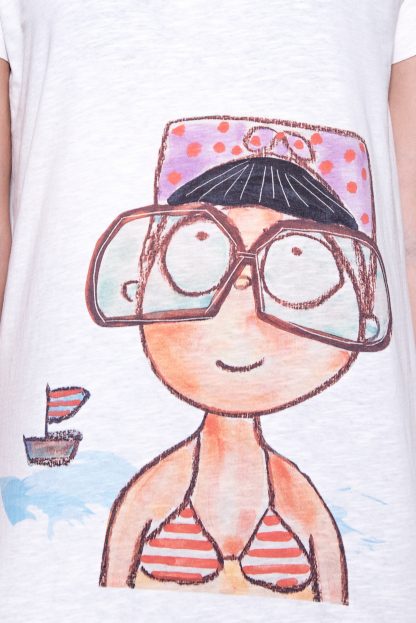 Miss Art 2 designs T shirt, made from 100% cotton, available in 4 sizes. Cute T shirt, perfect gift for girls and women