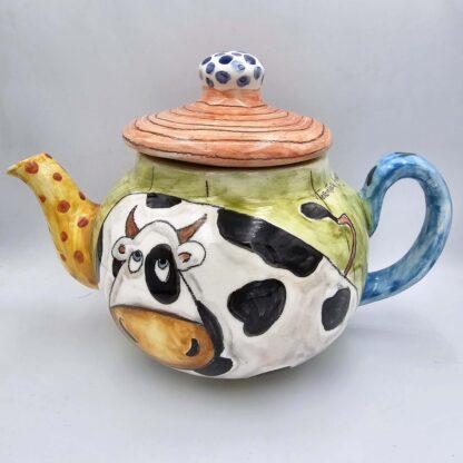 Ceramic teapot made from premium stoneware clay